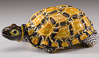 Picture: Tortoise-shaped bowl
