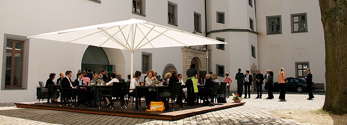 Bild: Schlosscafé, Terrasse
